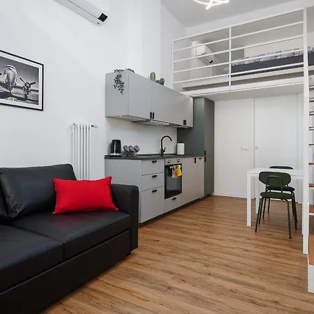 New - Loft 4 Pax - 50m From Metro - Private Entry ميلان