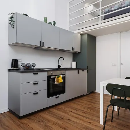 New - Loft 4 Pax - 50m From Metro - Private Entry Milano